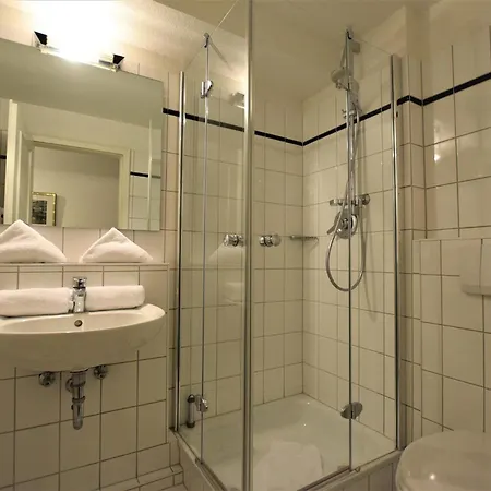 Raantem Hues, Ra02 Apartmán